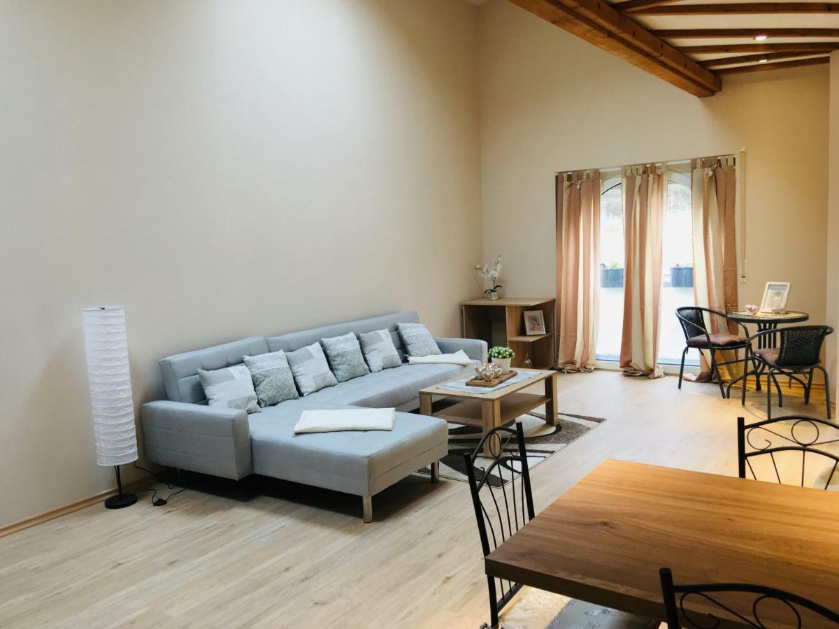 Ferienwohnung Am Nuerburgring/Wintersport Arft Acht Ngoại thất bức ảnh