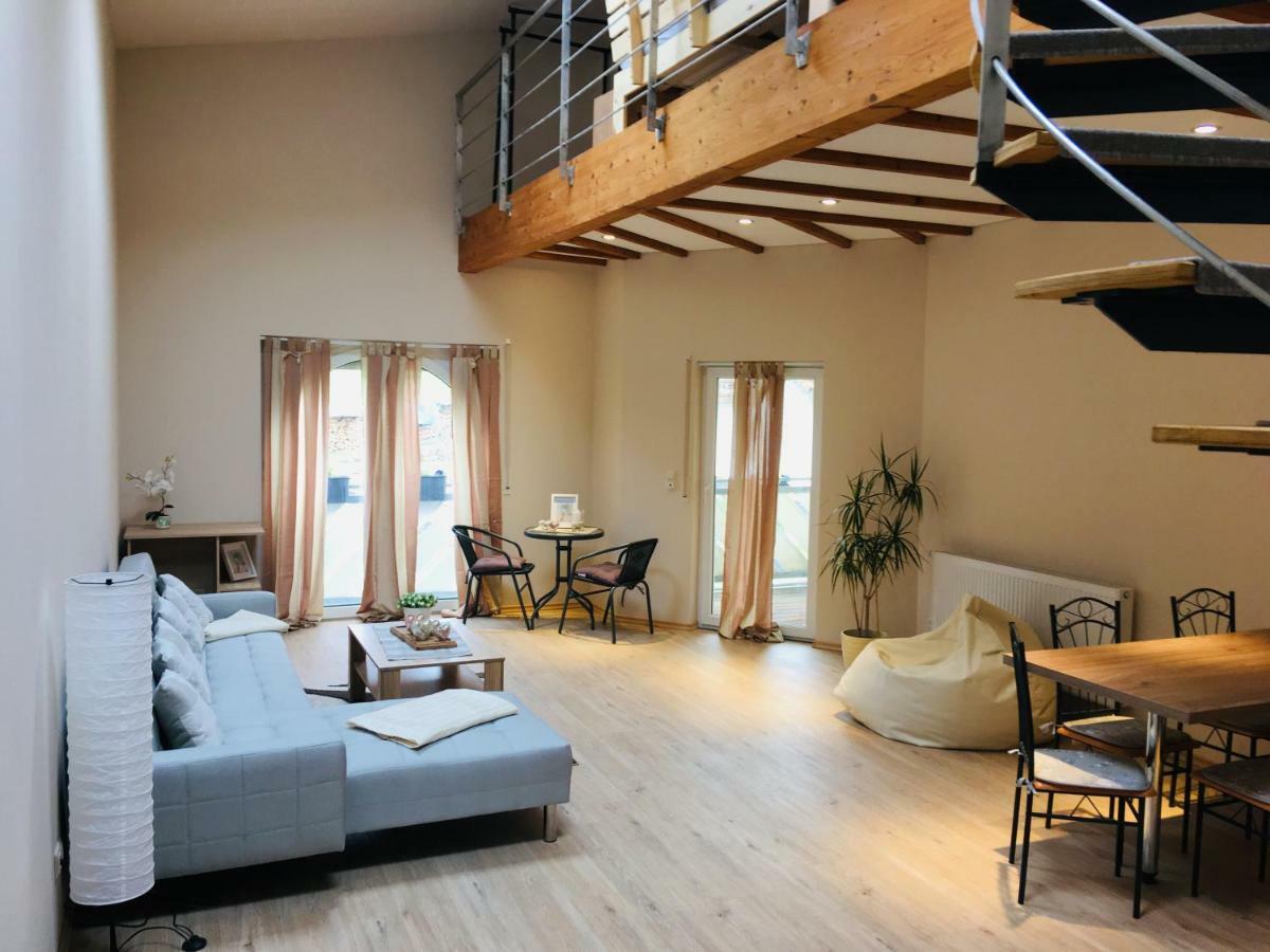 Ferienwohnung Am Nuerburgring/Wintersport Arft Acht Ngoại thất bức ảnh